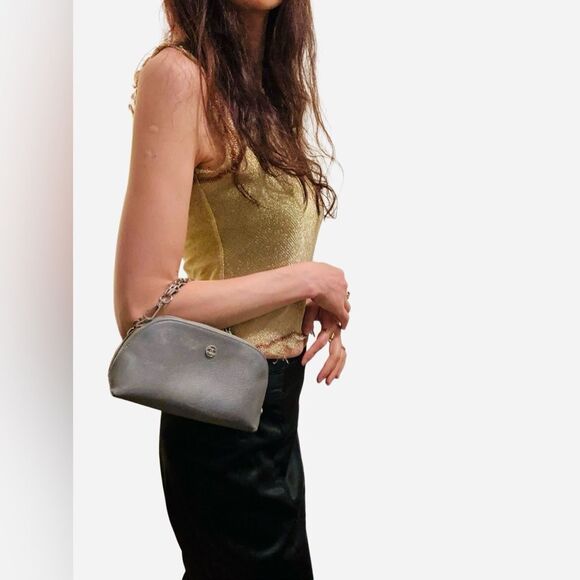 Gucci leather silver pouch - Picture 3 of 16